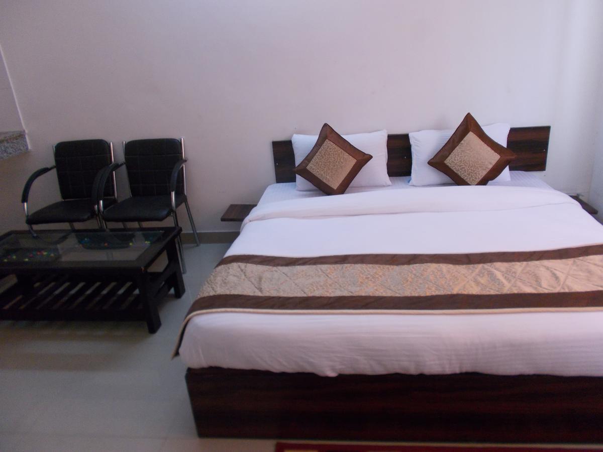 The Radiance Suites And Apartment Neu-Delhi Exterior foto