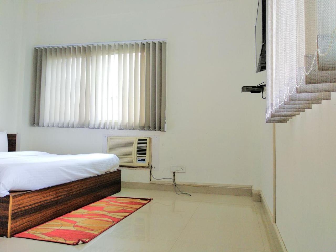 The Radiance Suites And Apartment Neu-Delhi Exterior foto