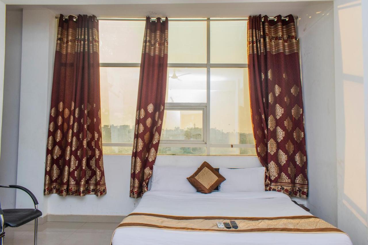 The Radiance Suites And Apartment Neu-Delhi Exterior foto